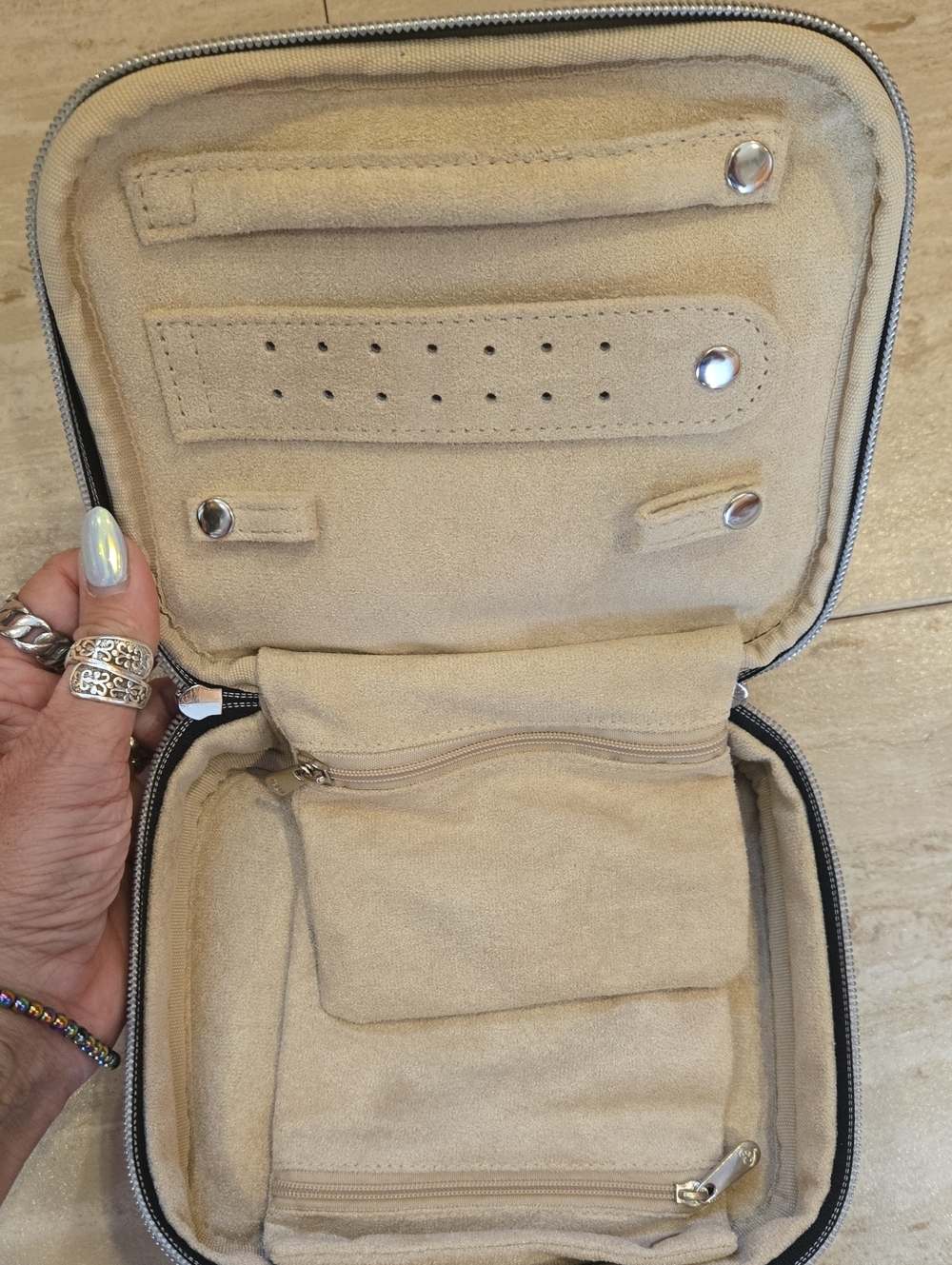 New Brighton Zip-Around "Garden Spots" Travel Jewelry Case - Picture 9 of 12